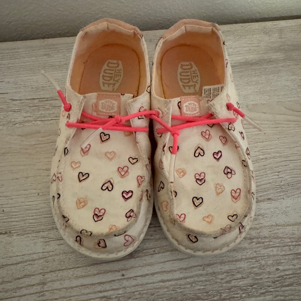 Hey Dude Kids' Moccasins with Heart Pattern and Pink Laces